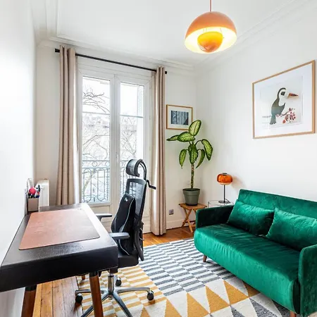 דירה Guestready - Bright Comfort With A Balcony